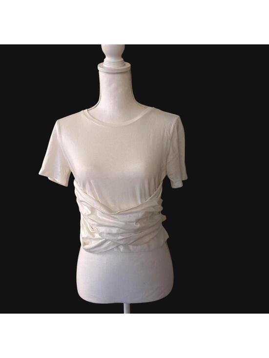 Pilcro Tops - Pilcro White ruched crop top with a flattering fit size S/P